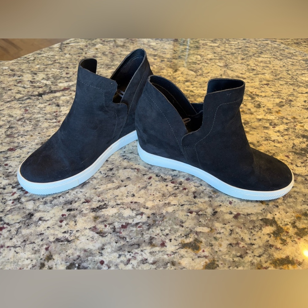 Express Wedge Shoes